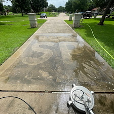 Concrete-Cleaning-And-Softwashing-In-Fairview-Tx 2