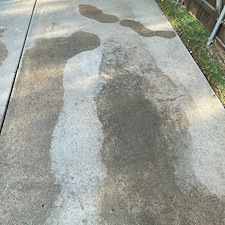 Oil-Stained-Driveway-Washing-In-Frisco-Tx 1